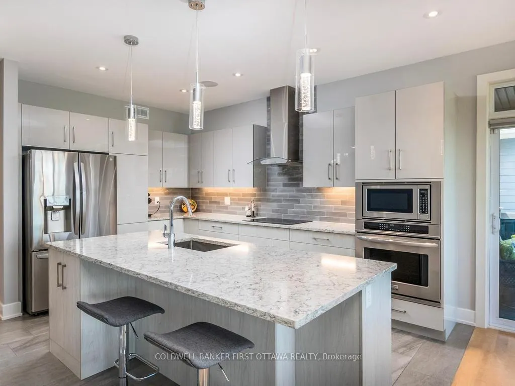 Photo 14 of 76 Bald Eagle Crescent, Ottawa, Richmond — HOMEH