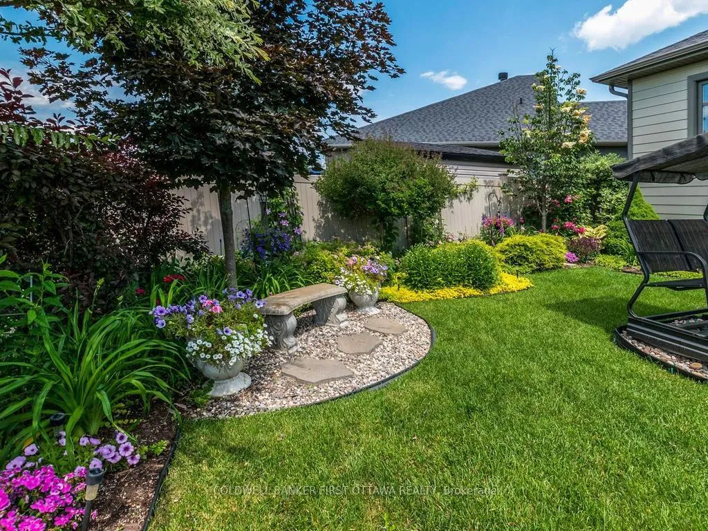 Photo 44 of 76 Bald Eagle Crescent, Ottawa, Richmond — HOMEH