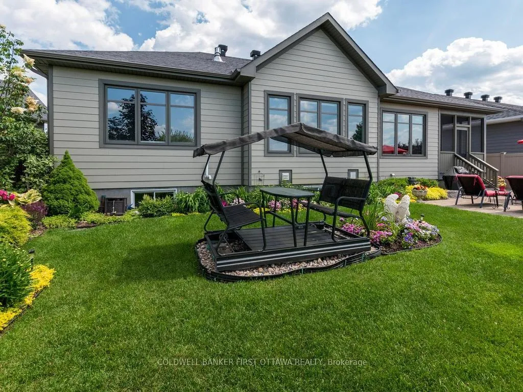 Photo 45 of 76 Bald Eagle Crescent, Ottawa, Richmond — HOMEH