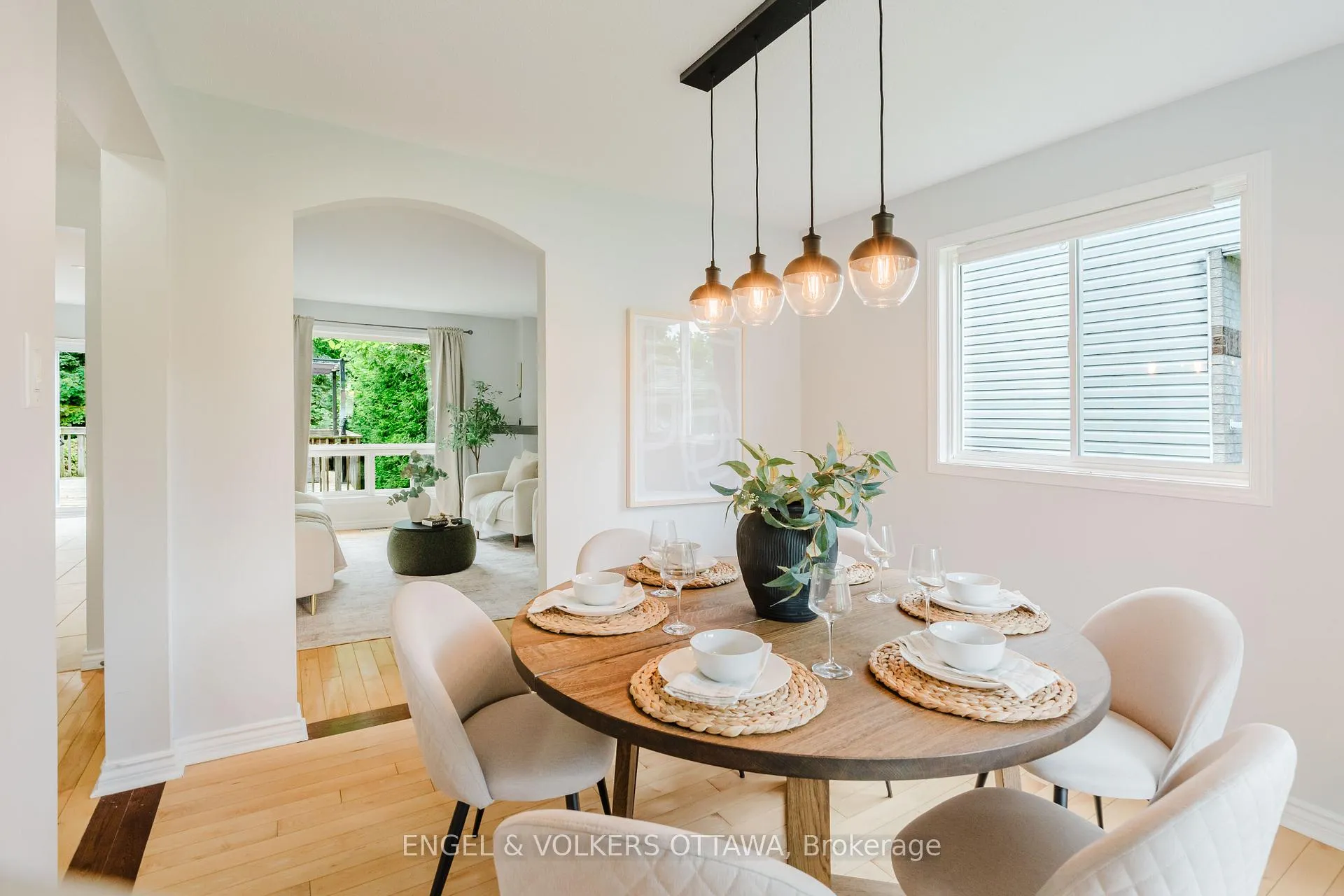 Photo 8 of 77 Whalings Circle, Ottawa, Stittsville (Central) — HOMEH