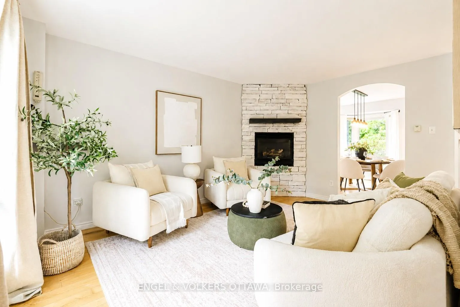 Photo 10 of 77 Whalings Circle, Ottawa, Stittsville (Central) — HOMEH