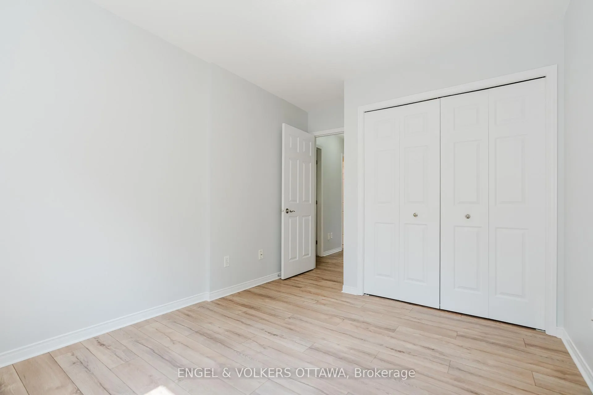 Photo 29 of 77 Whalings Circle, Ottawa, Stittsville (Central) — HOMEH