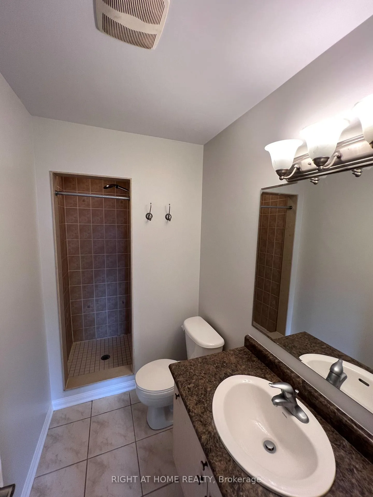 Photo 10 of 2385 Coho Way, Oakville, Westmount — HOMEH