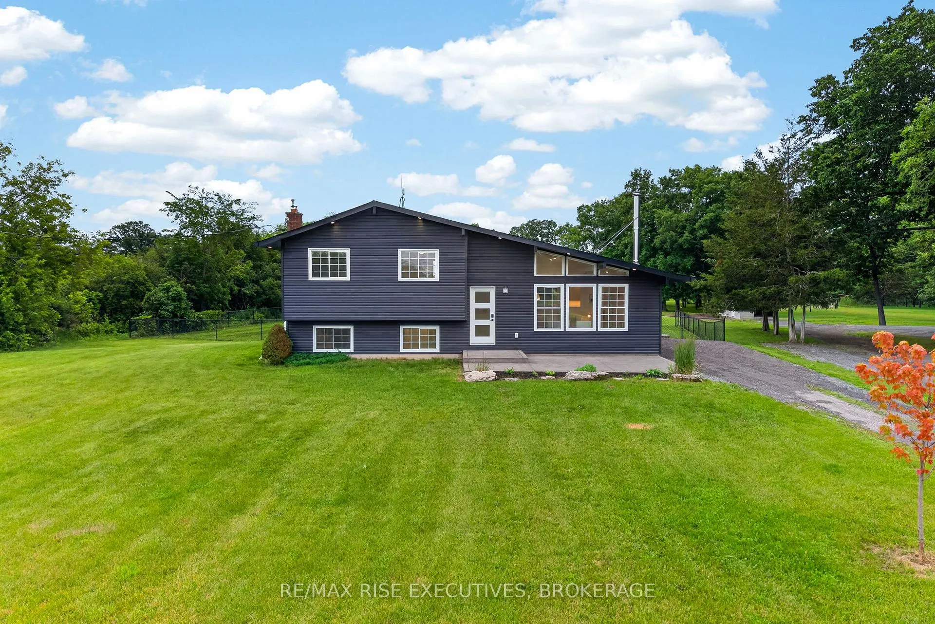 Photo 2 of 252 Hambly Road, Greater Napanee, Greater Napanee — HOMEH