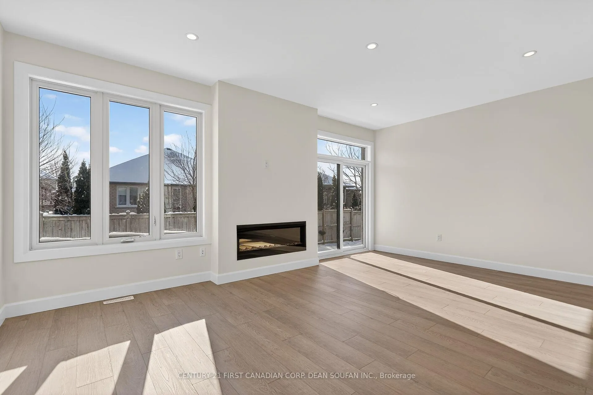 Photo 19 of 857 Catalpa Square, London, North E — HOMEH