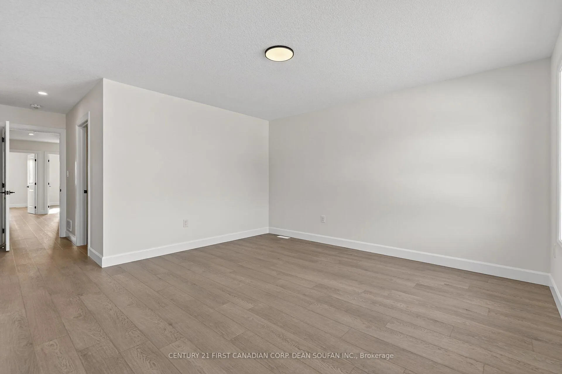 Photo 26 of 857 Catalpa Square, London, North E — HOMEH