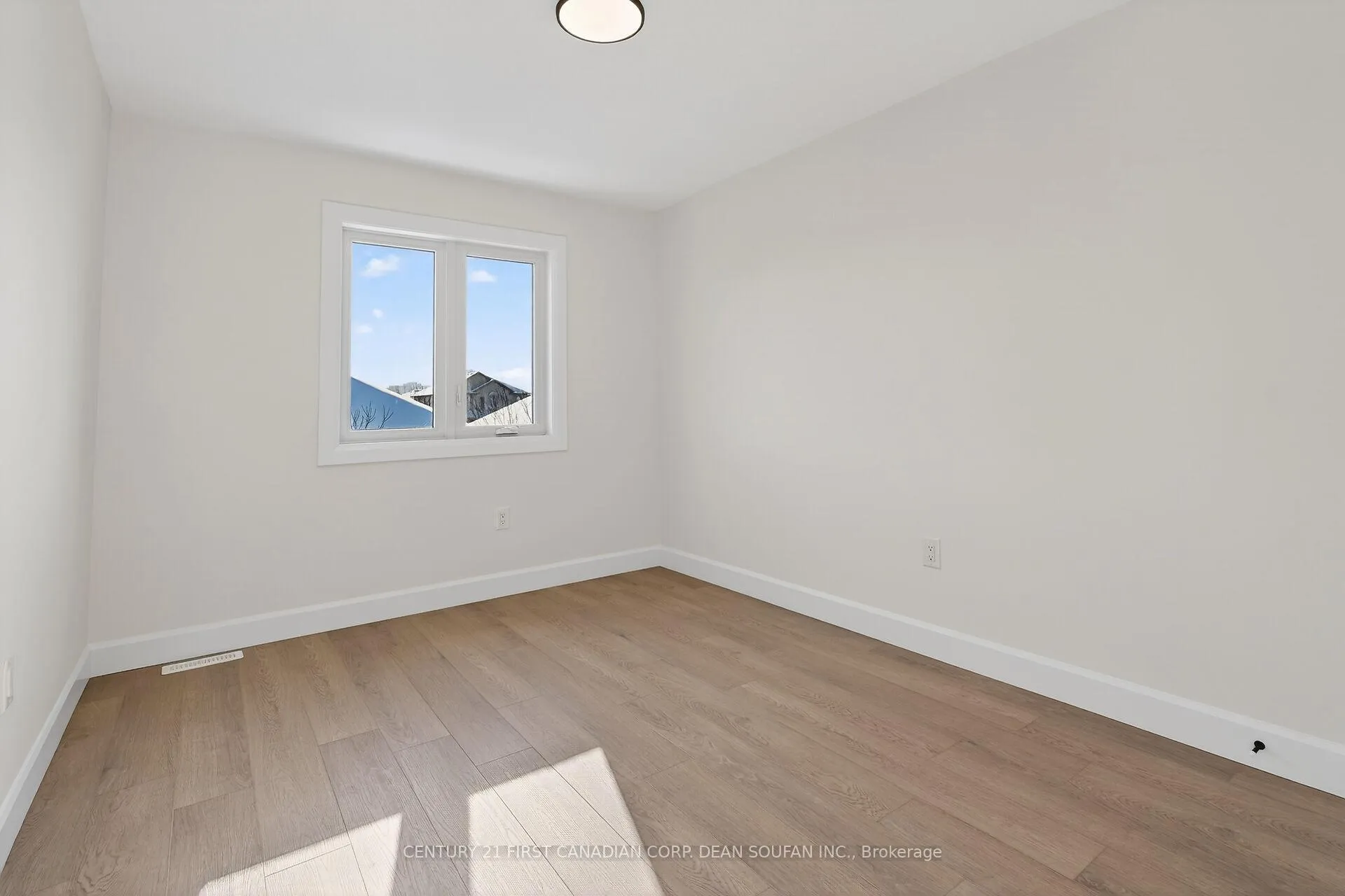 Photo 35 of 857 Catalpa Square, London, North E — HOMEH