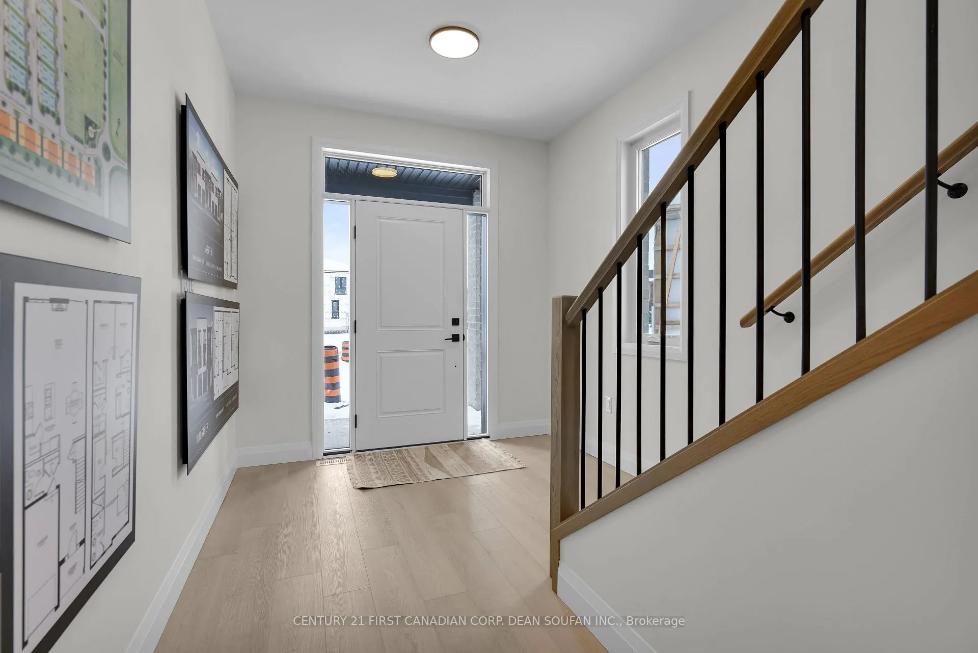 Photo 5 of 795 Catalpa Square, London, North E — HOMEH