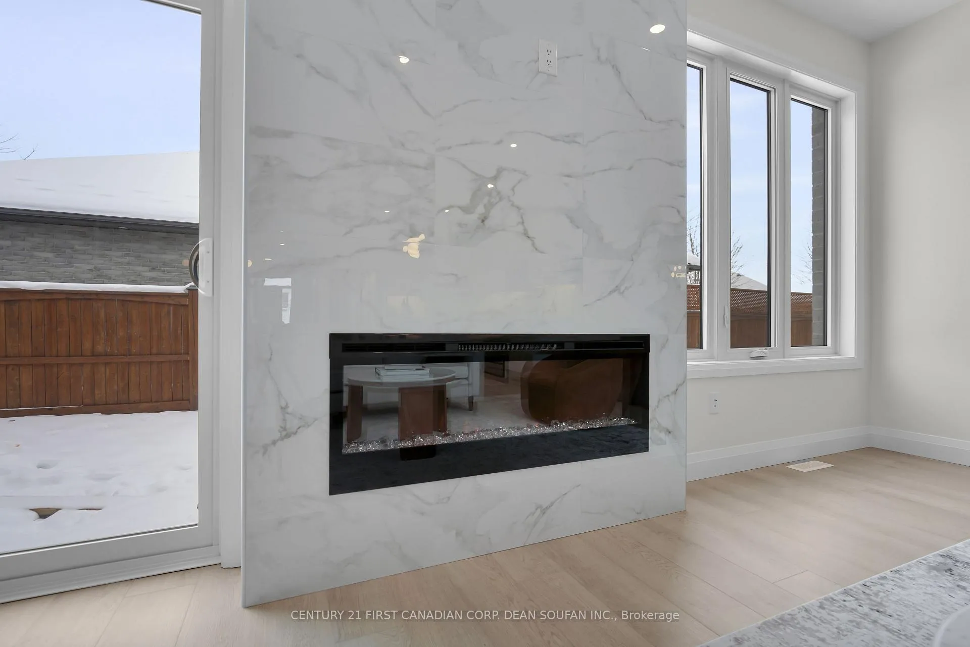 Photo 11 of 795 Catalpa Square, London, North E — HOMEH