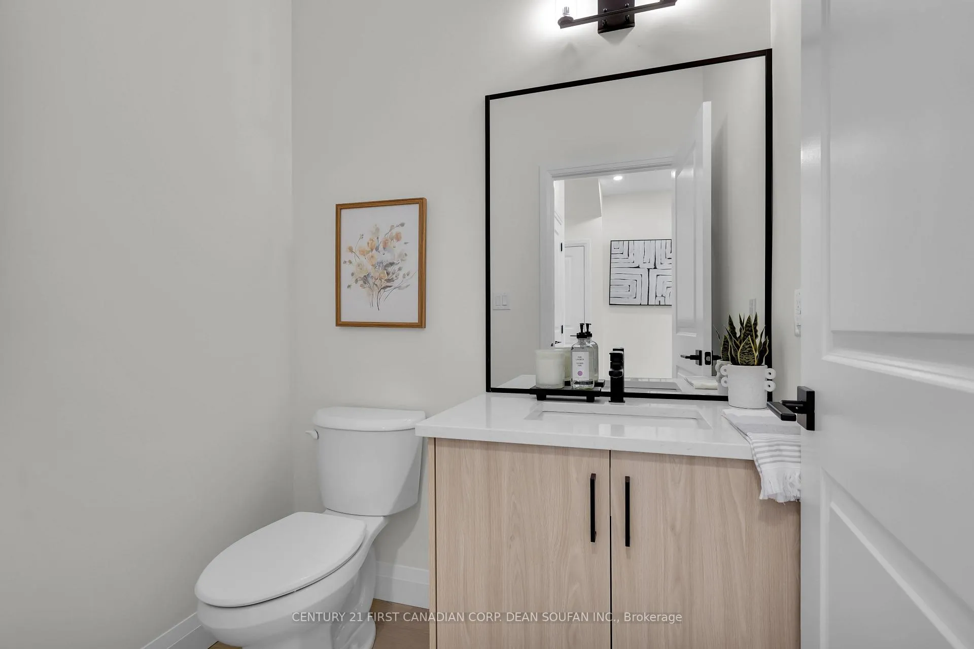 Photo 21 of 795 Catalpa Square, London, North E — HOMEH