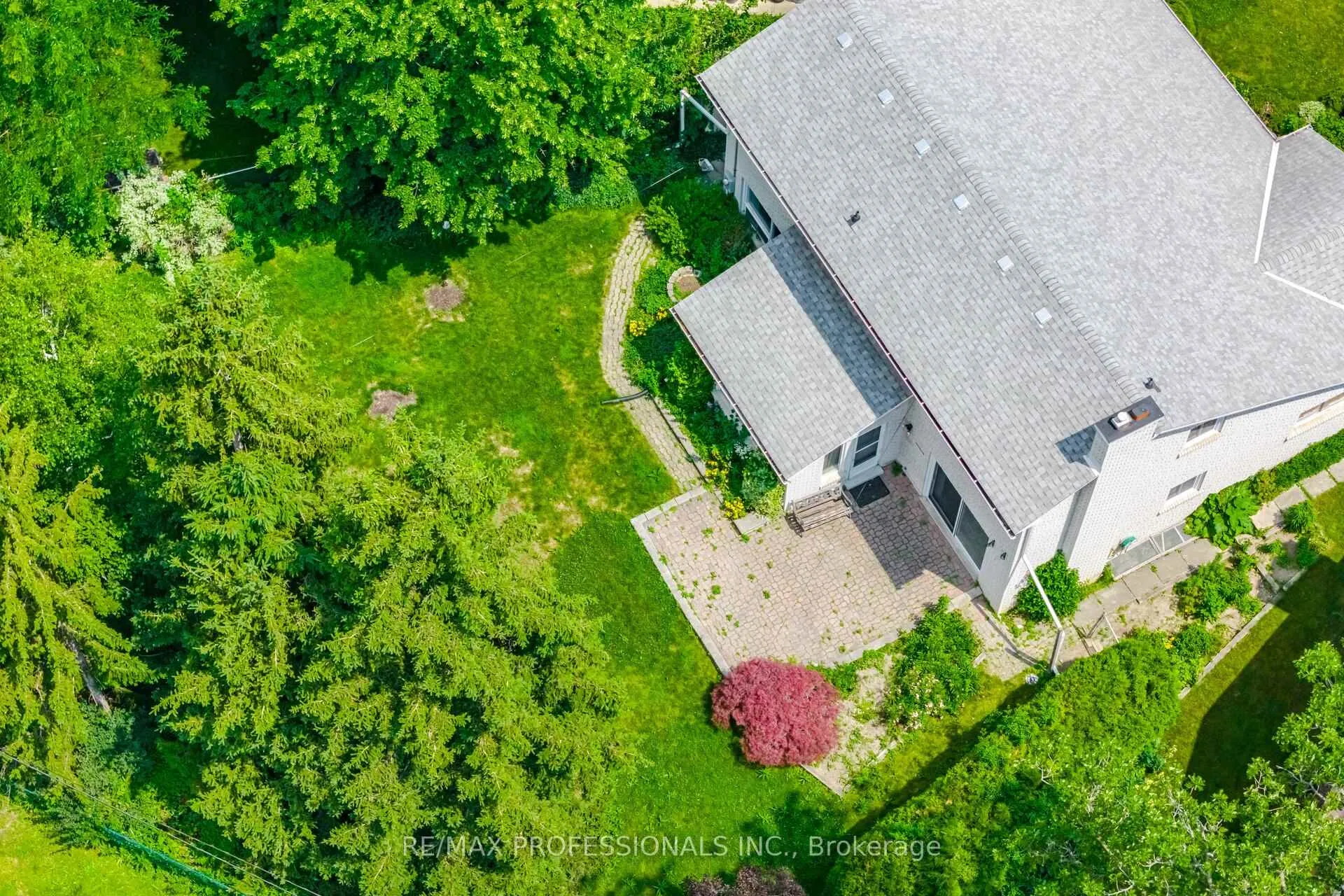 Photo 30 of 30 Grasspoint Crescent, Etobicoke, Markland Wood — HOMEH
