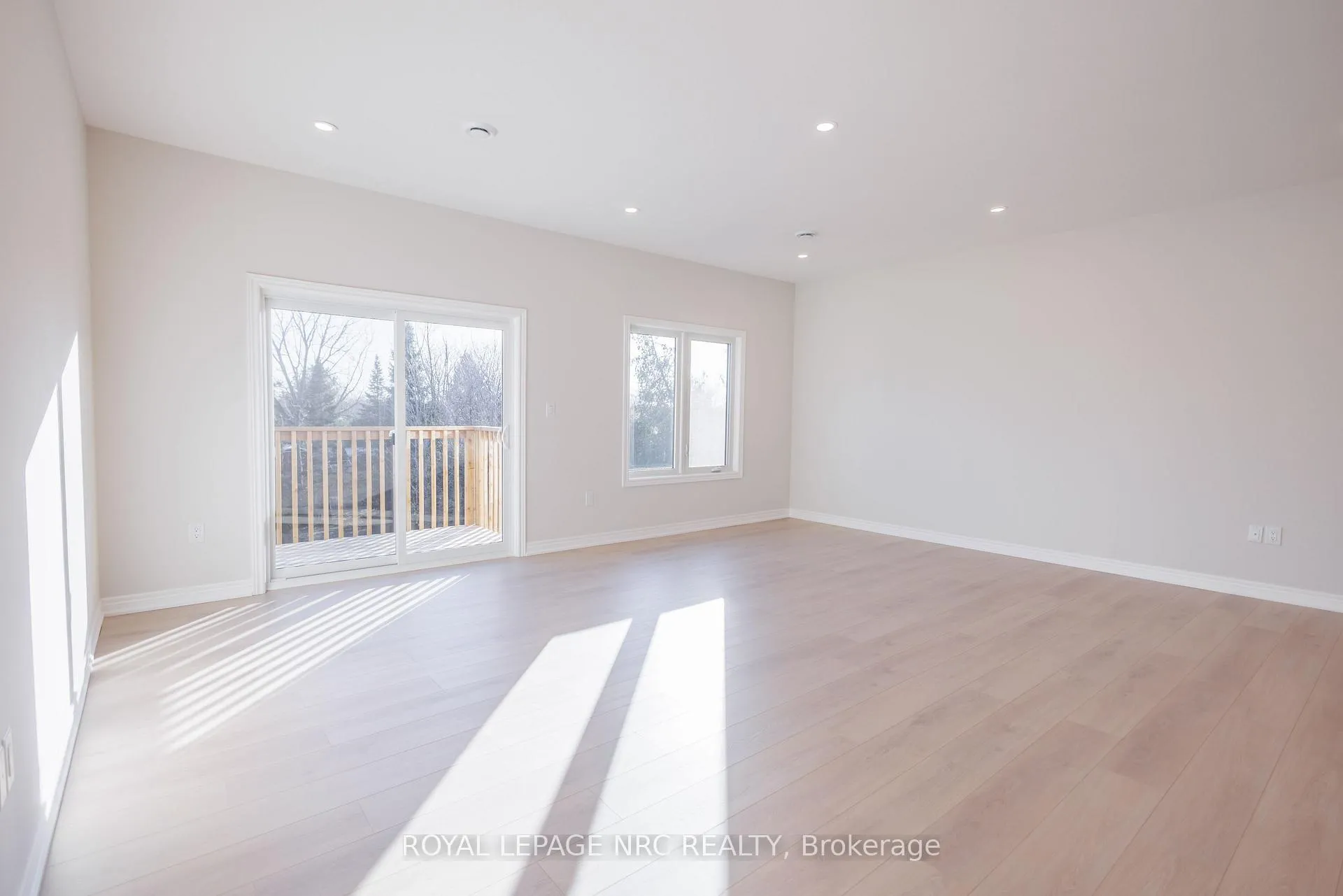Photo 3 of Unit 2A, 41 St. Davids Road W, Thorold, Thorold Downtown — HOMEH