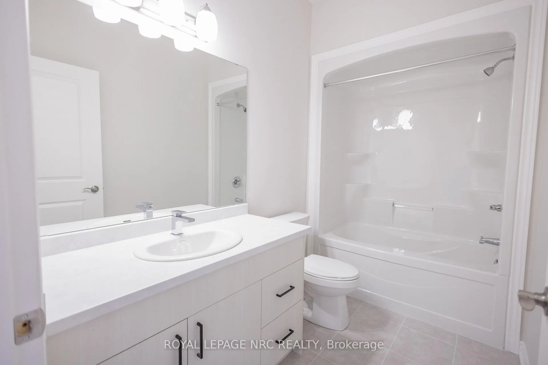 Photo 7 of Unit 2A, 41 St. Davids Road W, Thorold, Thorold Downtown — HOMEH
