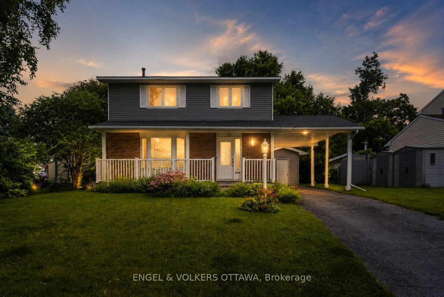 Photo 2 of 25 Antler Avenue, Ottawa, Barrhaven - On the Green — HOMEH