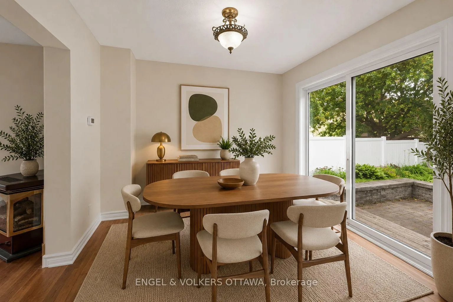 Photo 14 of 25 Antler Avenue, Ottawa, Barrhaven - On the Green — HOMEH