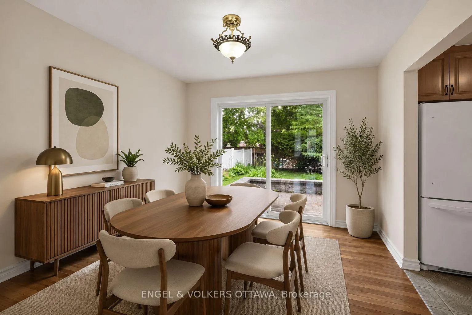 Photo 16 of 25 Antler Avenue, Ottawa, Barrhaven - On the Green — HOMEH