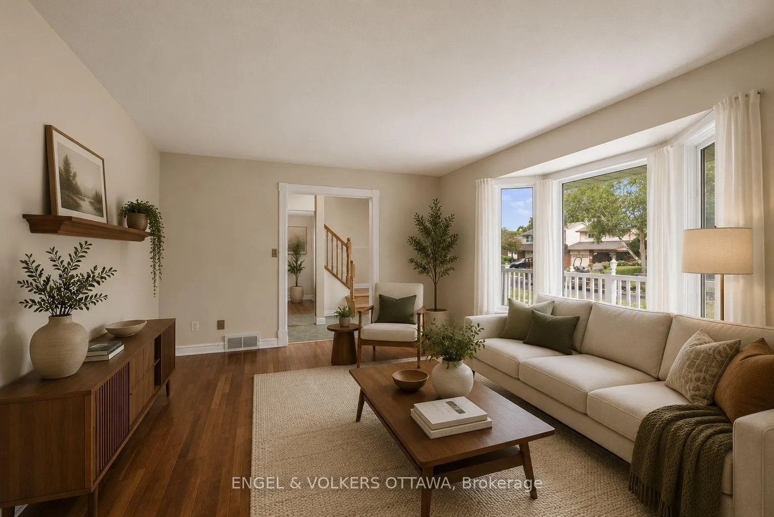 Photo 21 of 25 Antler Avenue, Ottawa, Barrhaven - On the Green — HOMEH