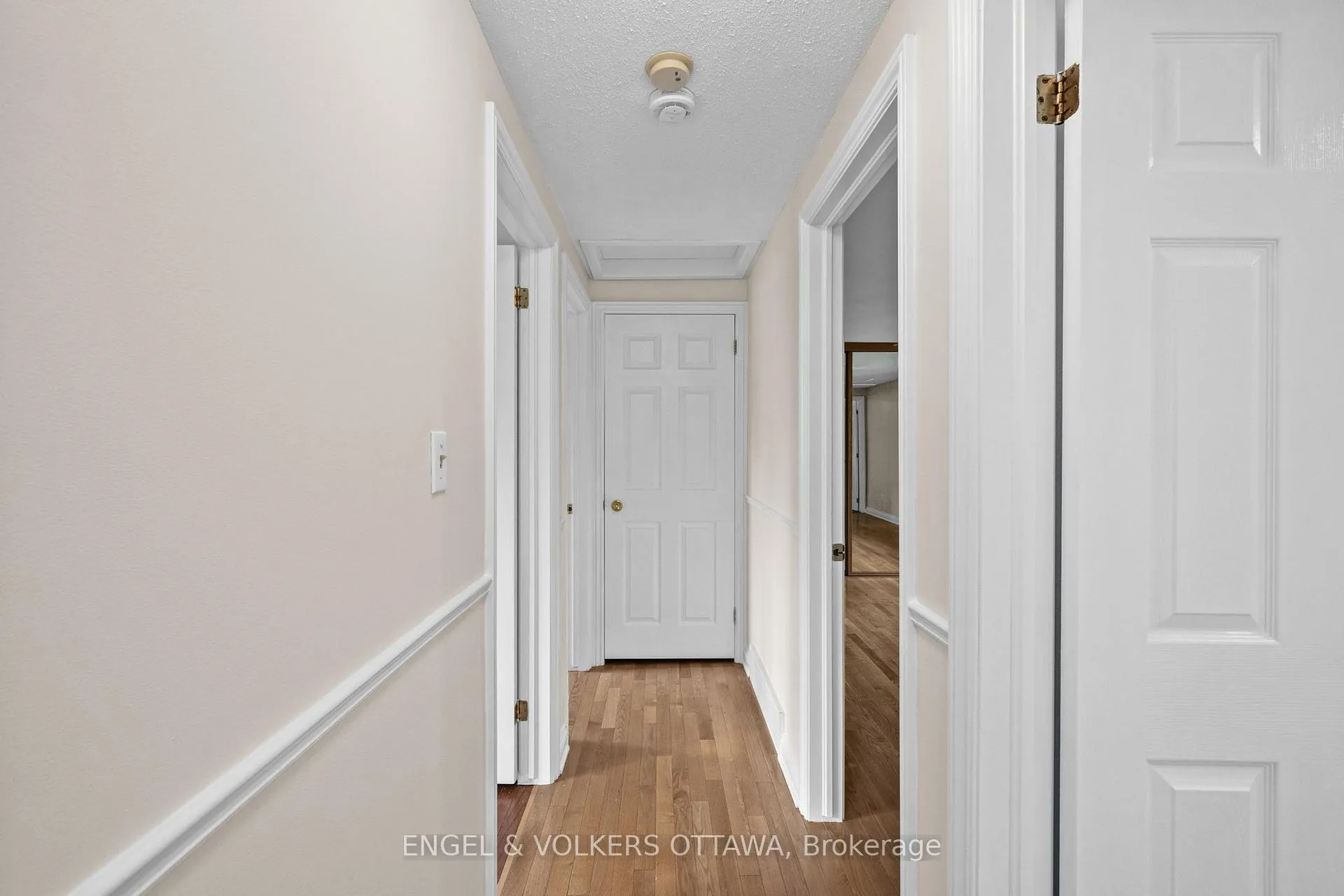 Photo 23 of 25 Antler Avenue, Ottawa, Barrhaven - On the Green — HOMEH