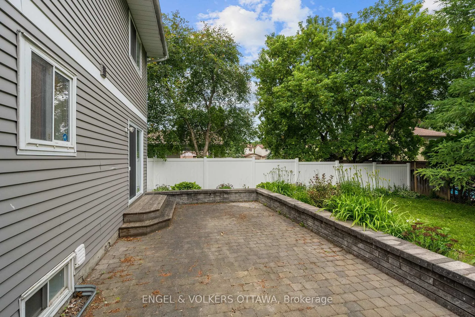 Photo 41 of 25 Antler Avenue, Ottawa, Barrhaven - On the Green — HOMEH