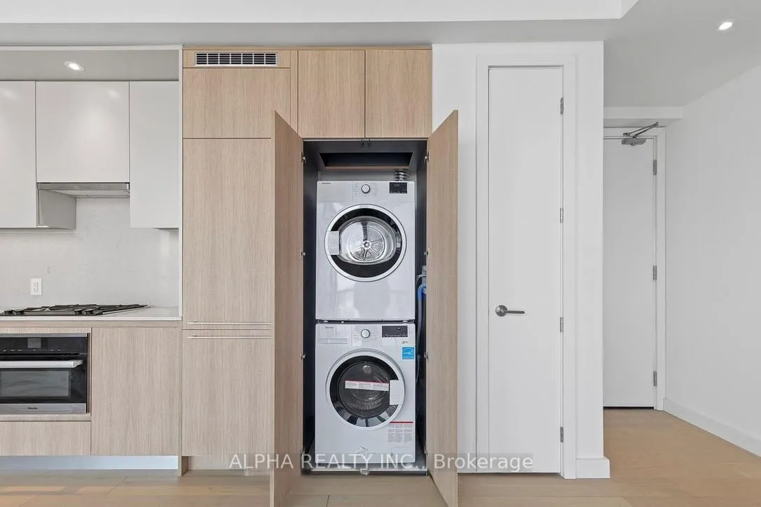 Photo 8 of Unit 1308, 81 Wellesley Street E, Toronto, Church-Yonge Corridor — HOMEH