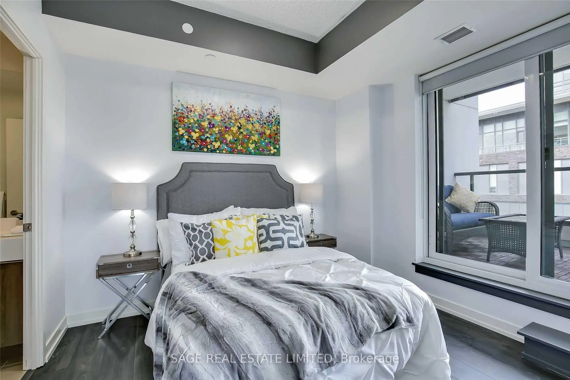 Photo 17 of Unit 810, 200 Sackville Street, Toronto, Regent Park — HOMEH