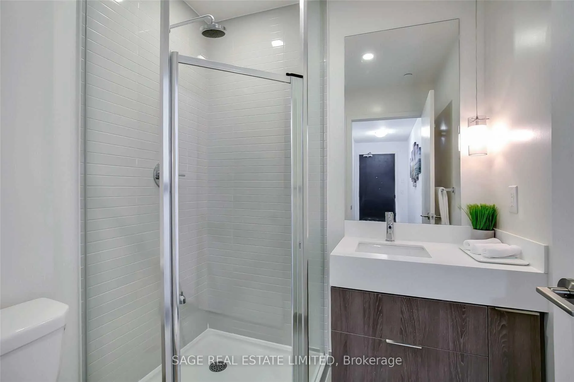 Photo 27 of Unit 810, 200 Sackville Street, Toronto, Regent Park — HOMEH