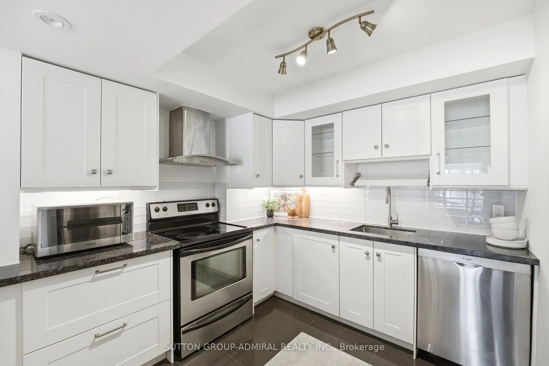Photo 7 of Unit 1115, 25 The Esplanade, Toronto, Waterfront Communities — HOMEH