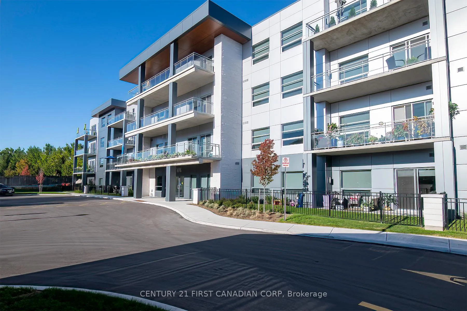Front of Unit 400, 1696 Fiddlehead Place