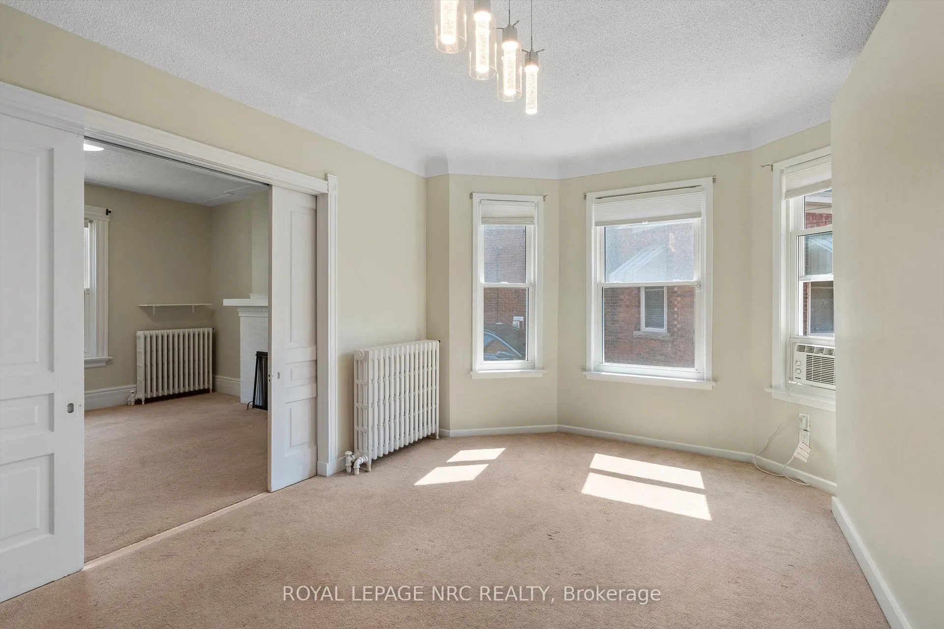 Photo 10 of 7 Beecher Street, St. Catharines, Downtown — HOMEH