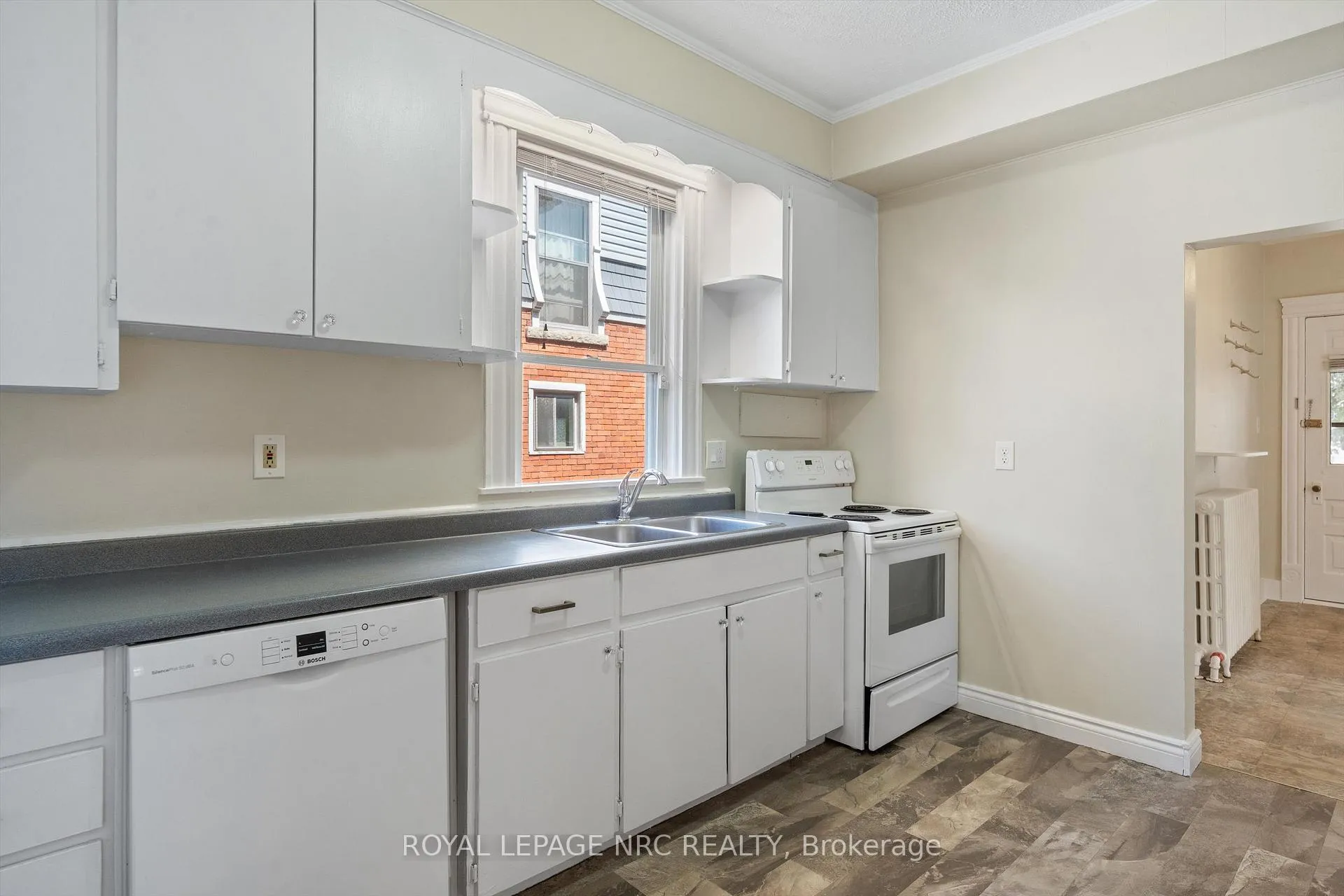 Photo 12 of 7 Beecher Street, St. Catharines, Downtown — HOMEH