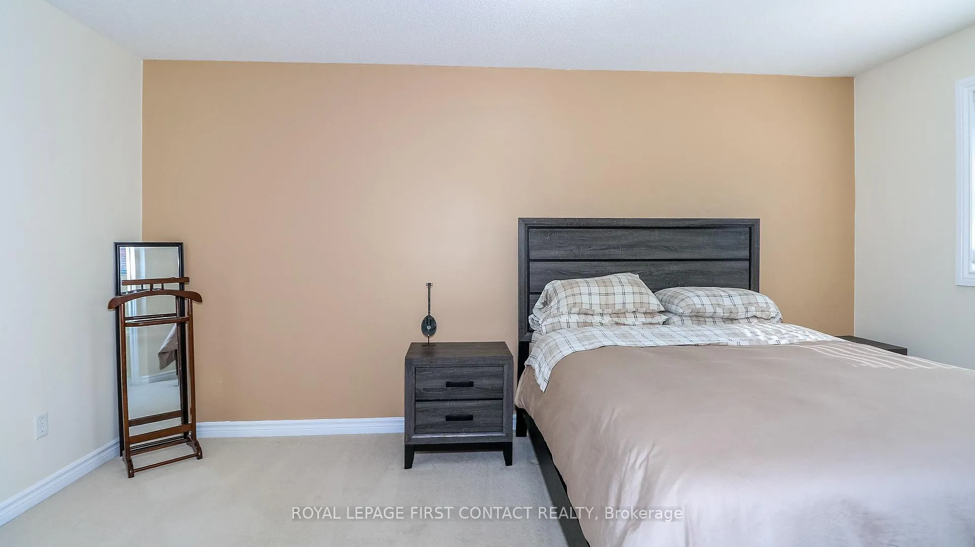 Photo 24 of 79 Winchester Terrace, Barrie, Rural Barrie Southeast — HOMEH