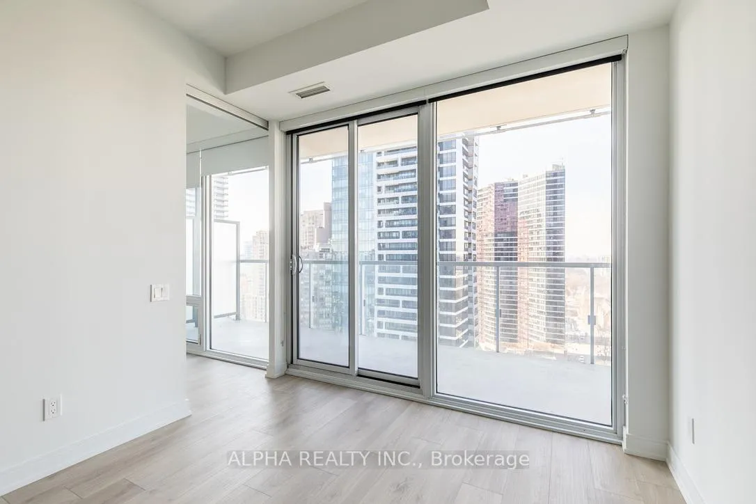 Photo 5 of Unit 2108, 3 Gloucester Street, Toronto, Church-Yonge Corridor — HOMEH