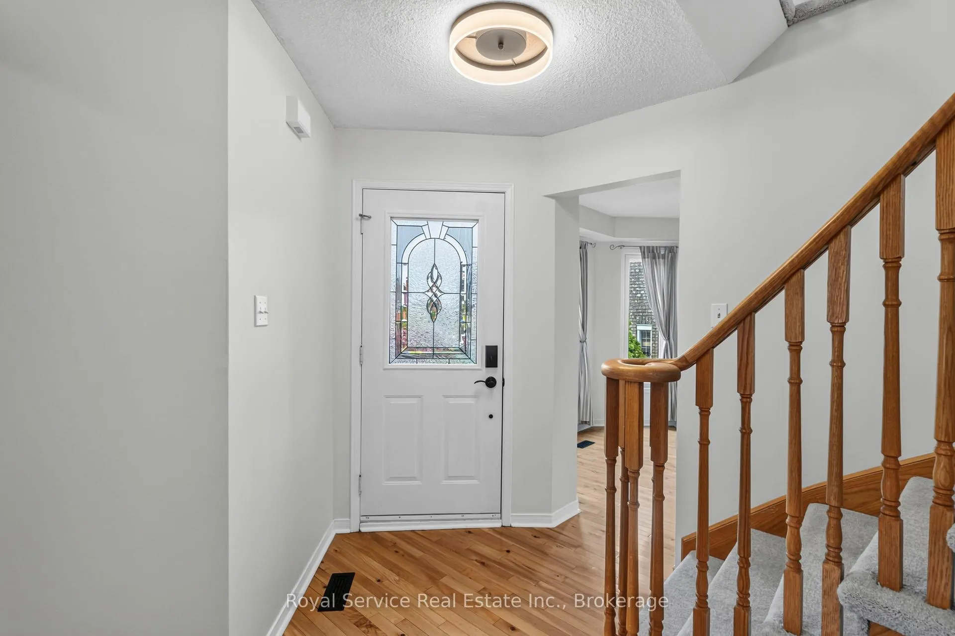 Photo 4 of 56 Stanford Crescent, Clarington, Newcastle — HOMEH