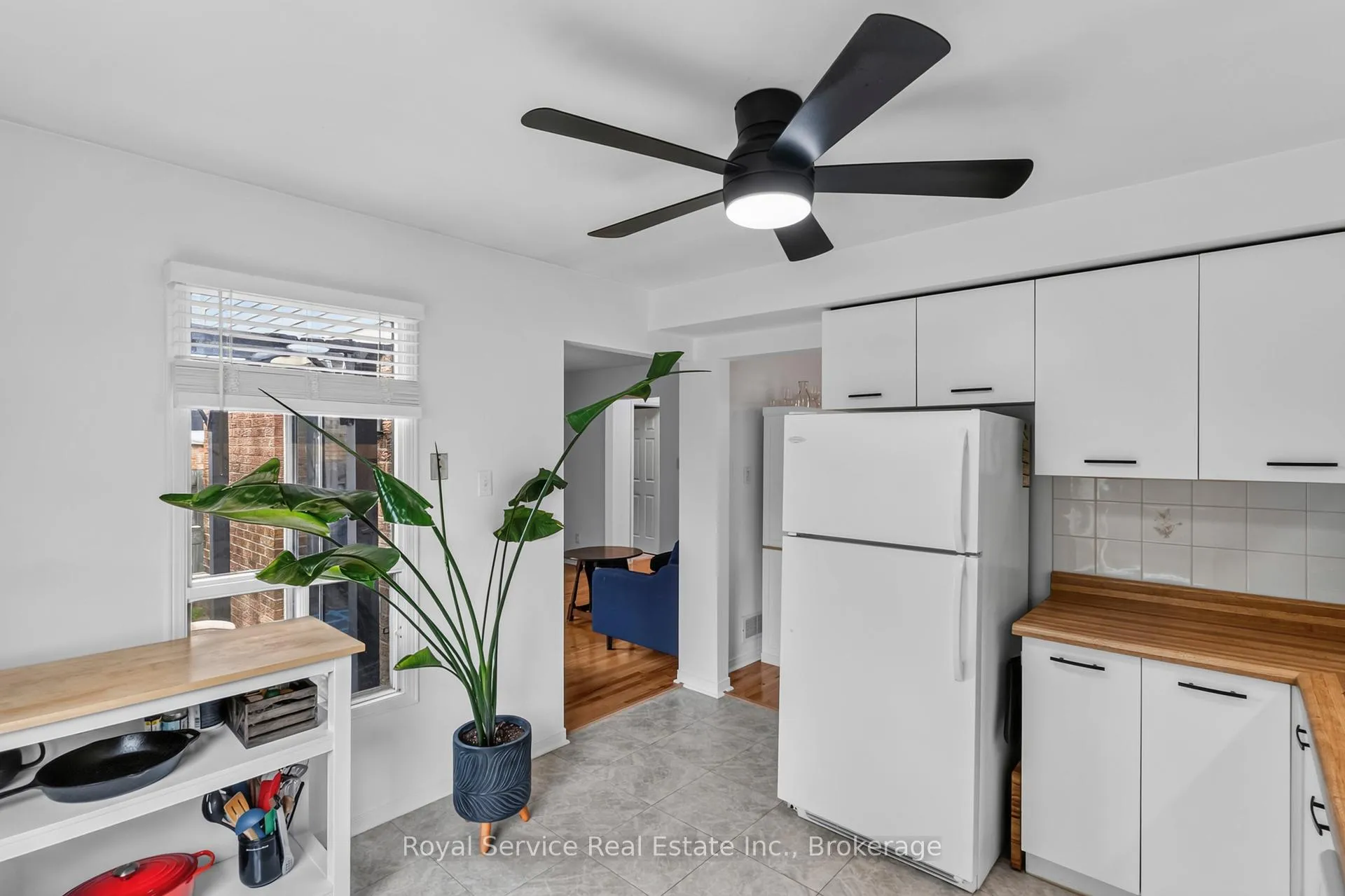 Photo 10 of 56 Stanford Crescent, Clarington, Newcastle — HOMEH