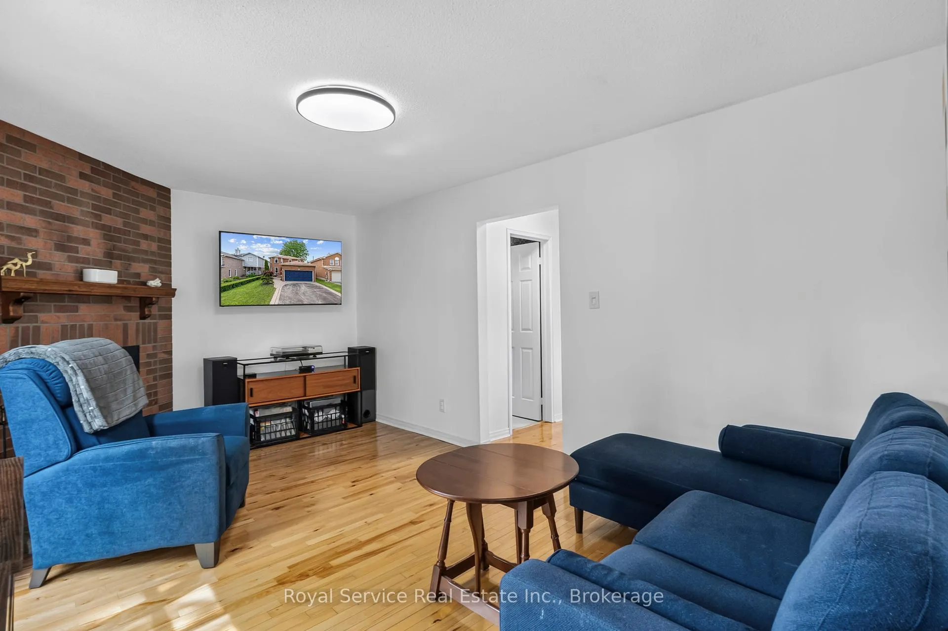 Photo 13 of 56 Stanford Crescent, Clarington, Newcastle — HOMEH