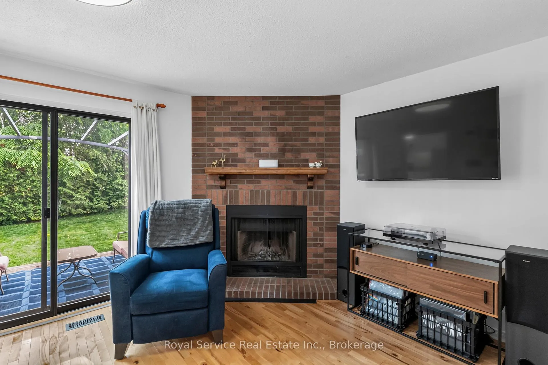 Photo 14 of 56 Stanford Crescent, Clarington, Newcastle — HOMEH