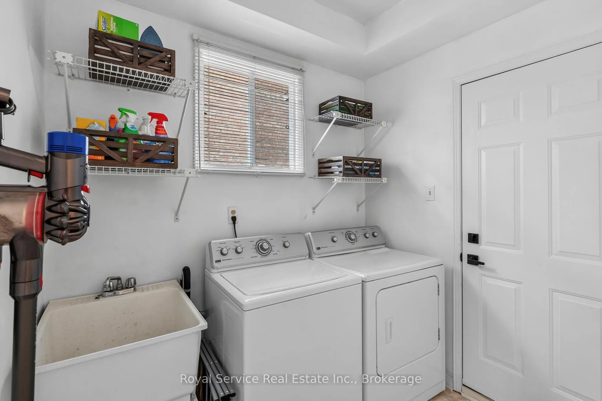 Photo 18 of 56 Stanford Crescent, Clarington, Newcastle — HOMEH
