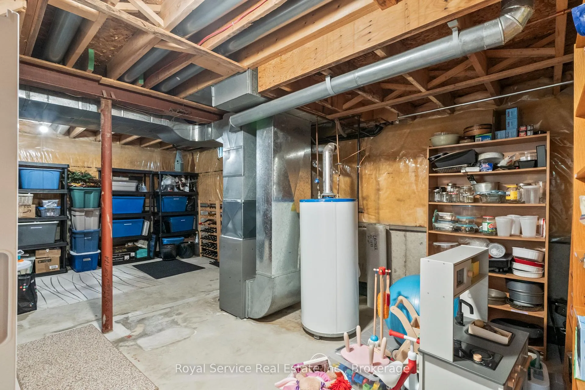 Photo 34 of 56 Stanford Crescent, Clarington, Newcastle — HOMEH