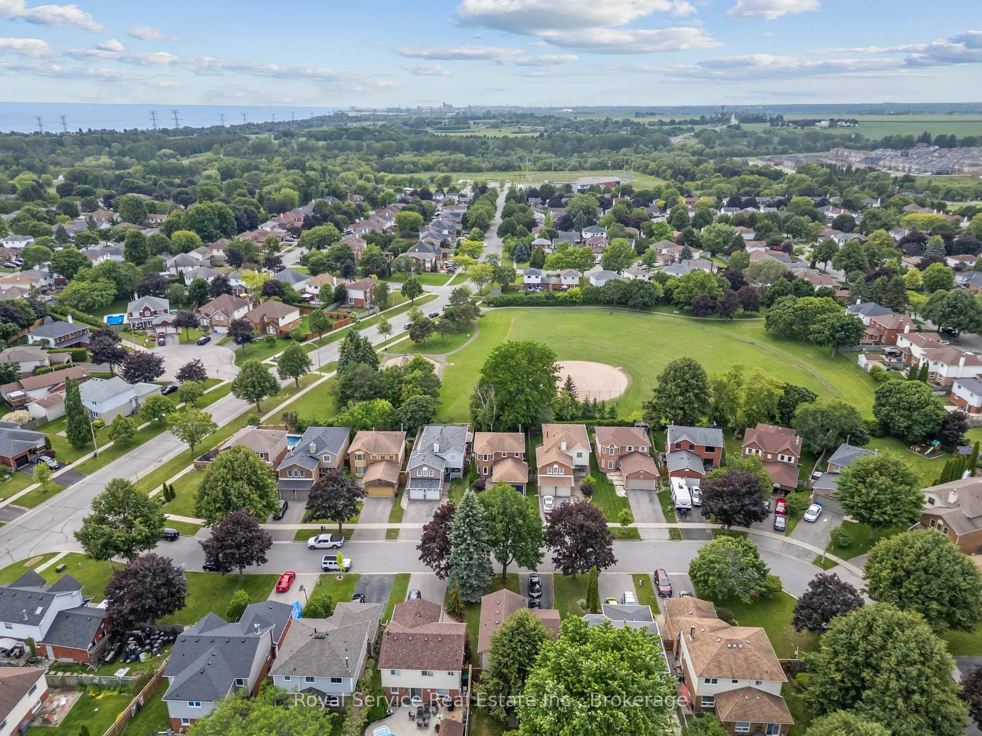 Photo 40 of 56 Stanford Crescent, Clarington, Newcastle — HOMEH