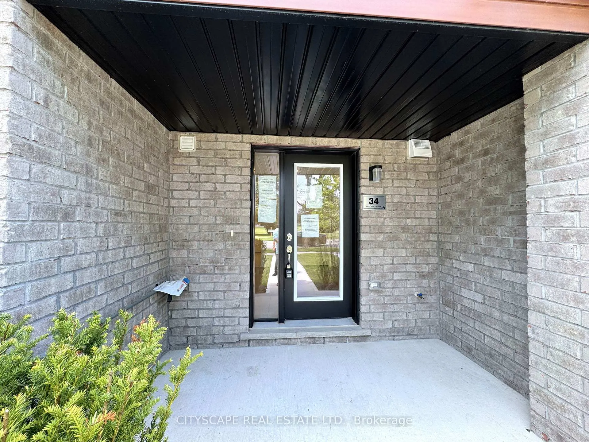 Photo 4 of 34 Sidney Rose Common, St. Catharines, Glendale/Glenridge — HOMEH