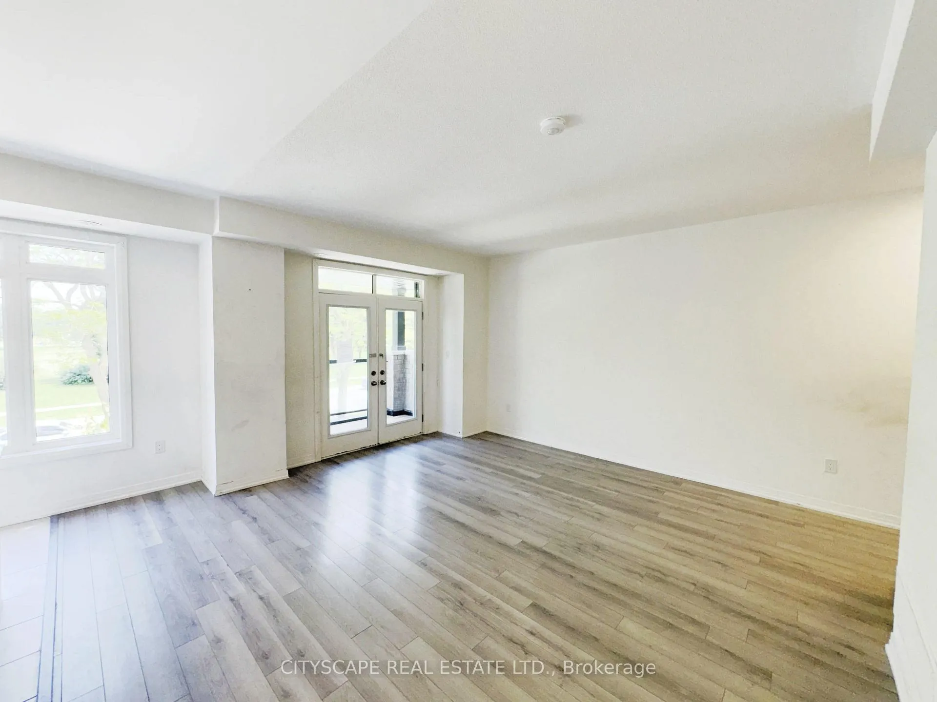 Photo 14 of 34 Sidney Rose Common, St. Catharines, Glendale/Glenridge — HOMEH