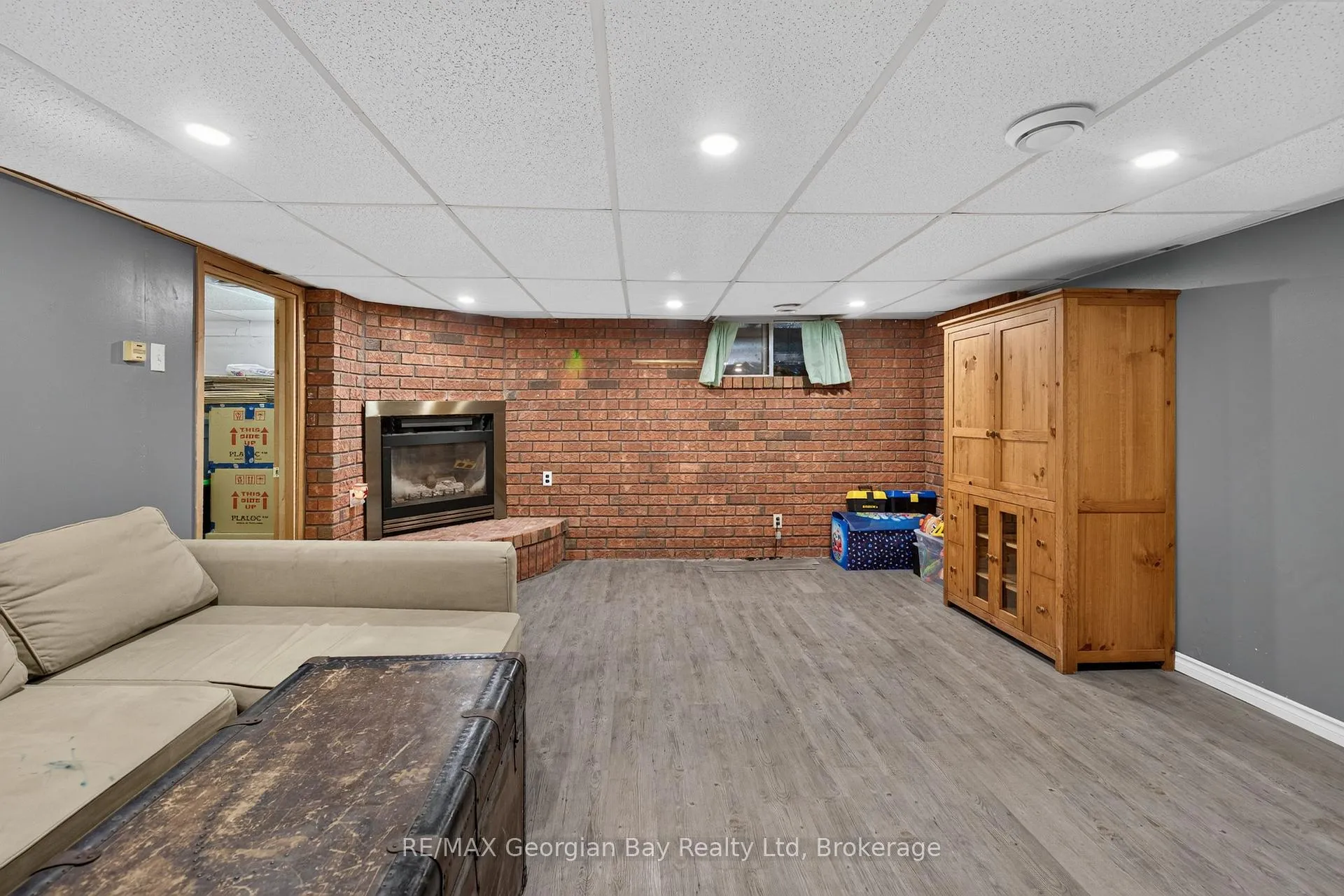 Photo 15 of 676 3rd Avenue, Tay, Port McNicoll — HOMEH