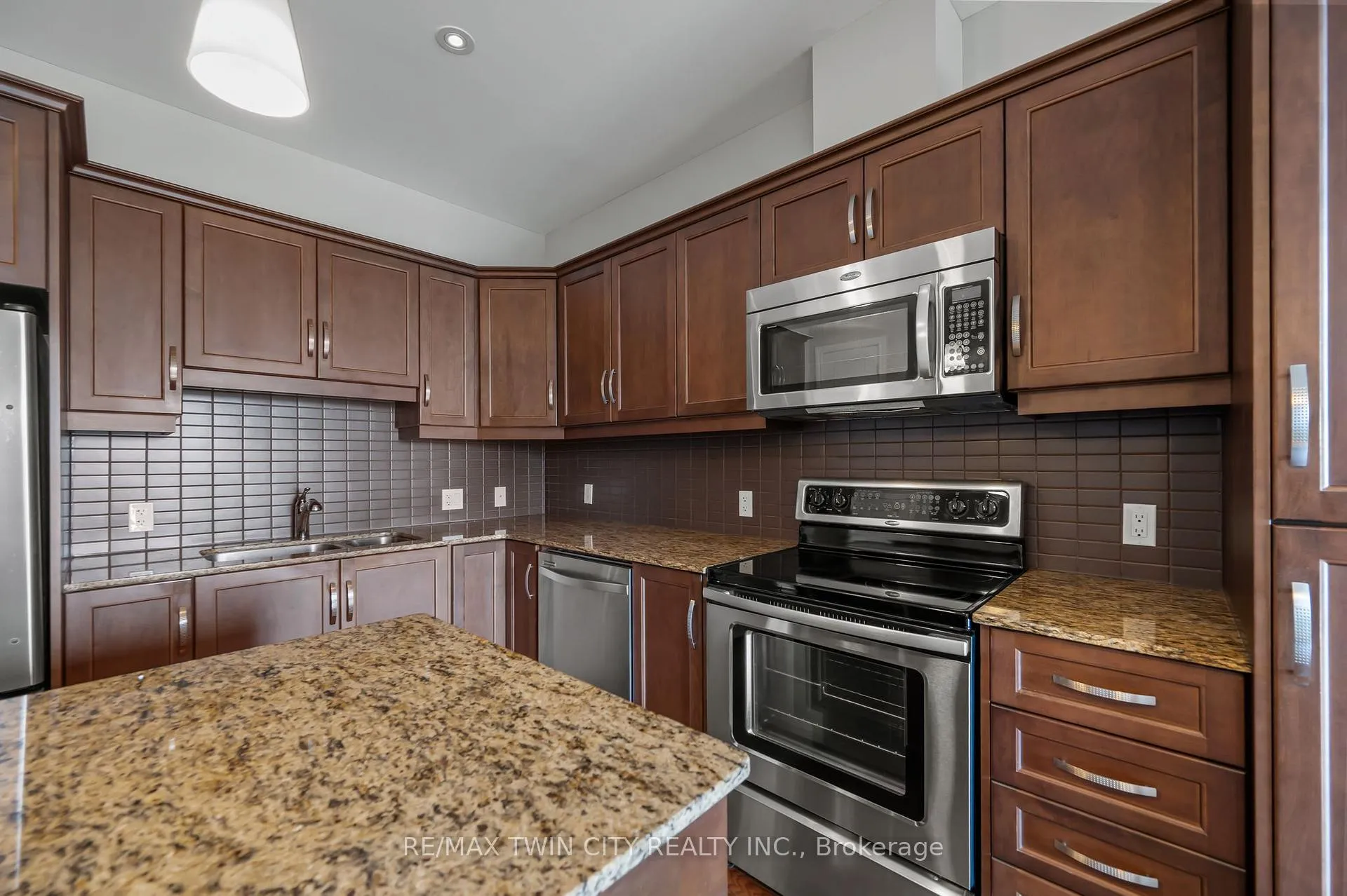 Photo 12 of Unit 704, 223 Erb Street W, Waterloo — HOMEH