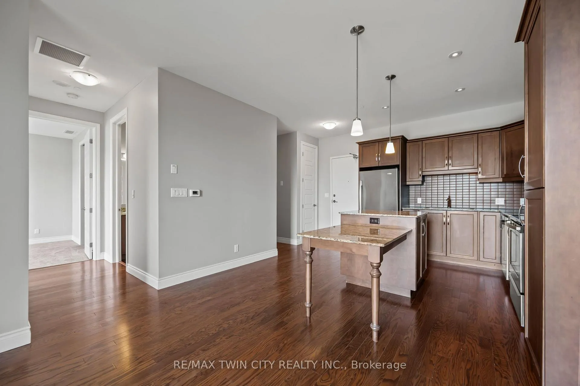 Photo 21 of Unit 704, 223 Erb Street W, Waterloo — HOMEH