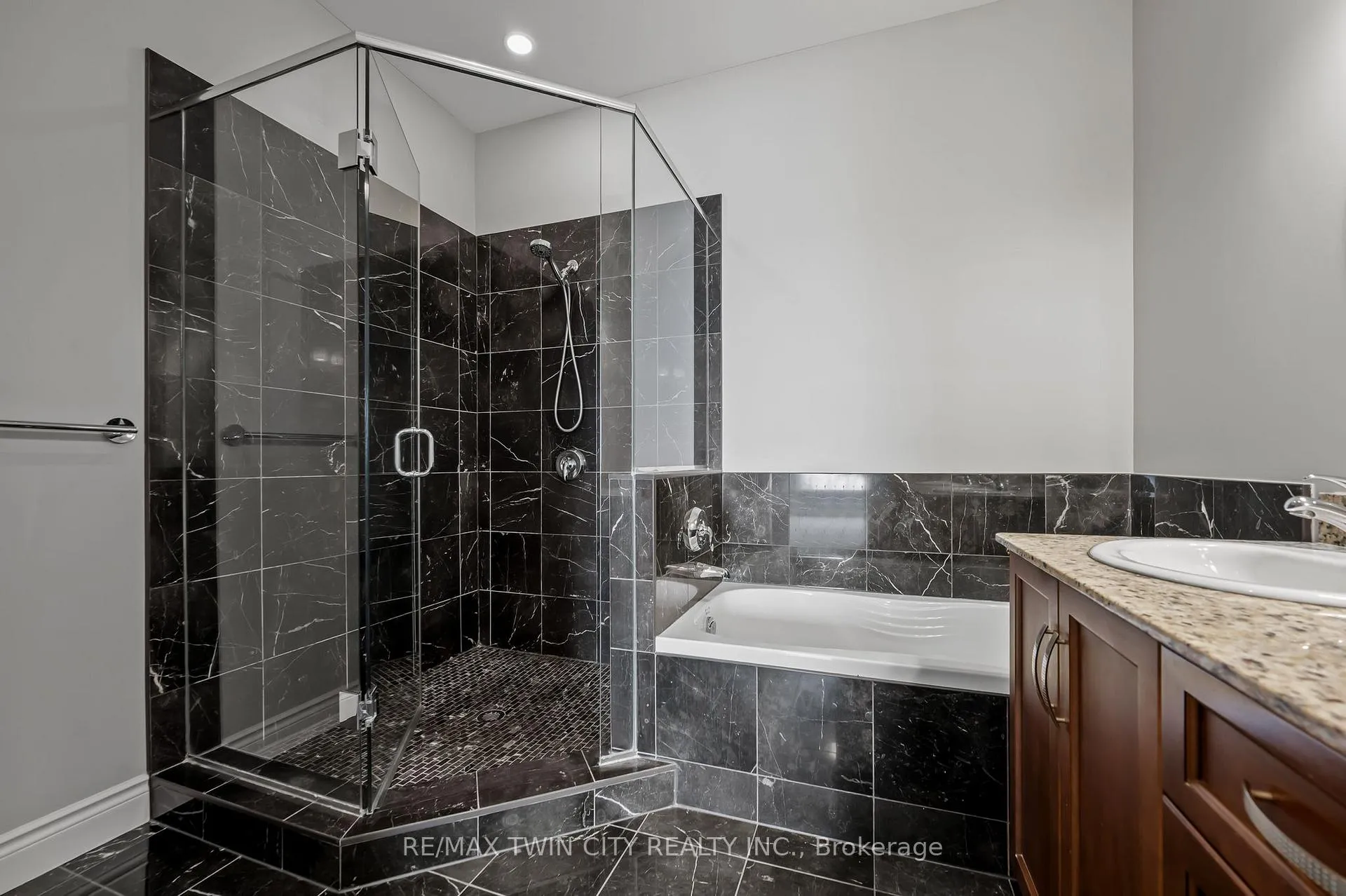 Photo 29 of Unit 704, 223 Erb Street W, Waterloo — HOMEH