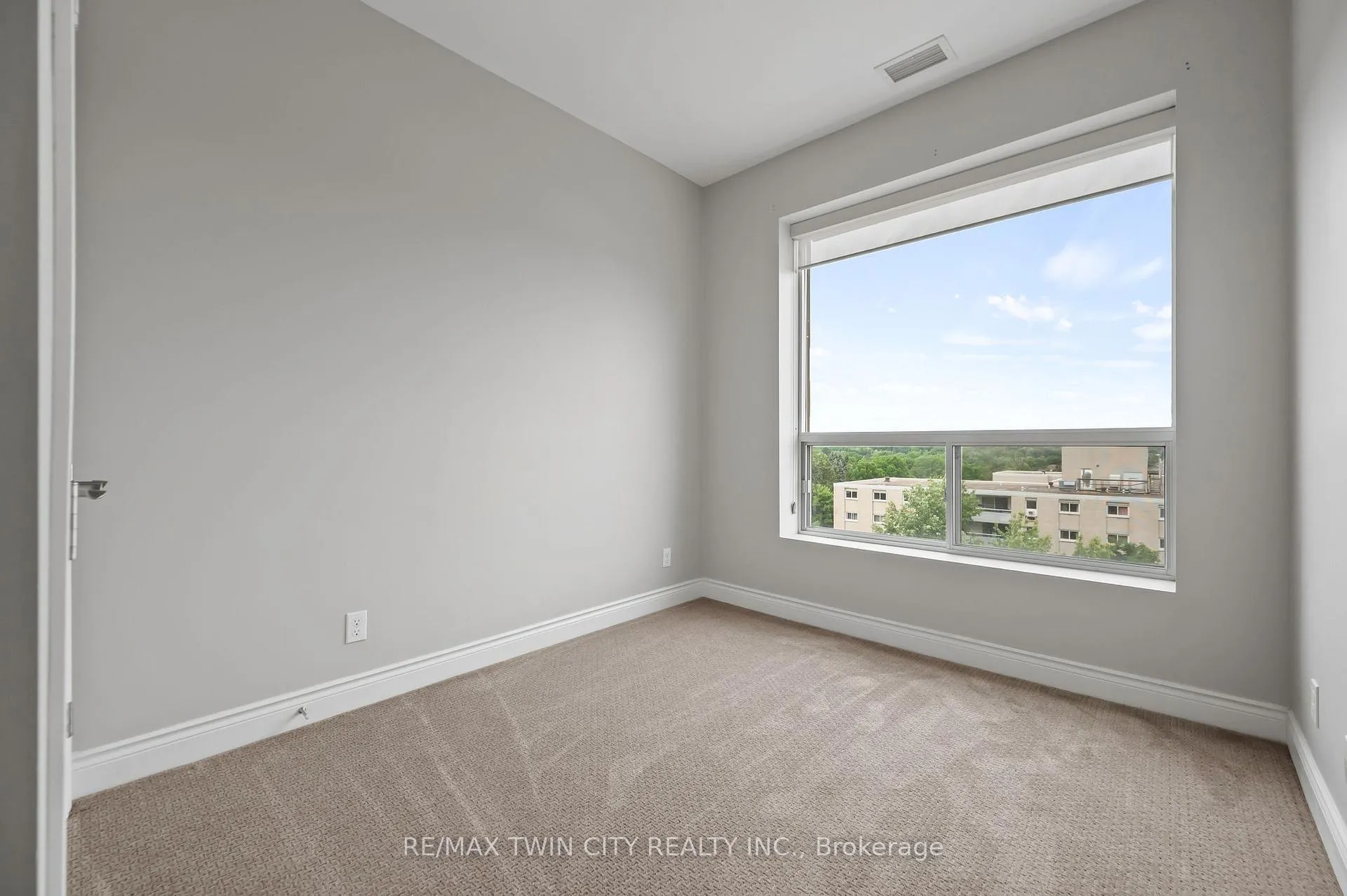 Photo 30 of Unit 704, 223 Erb Street W, Waterloo — HOMEH