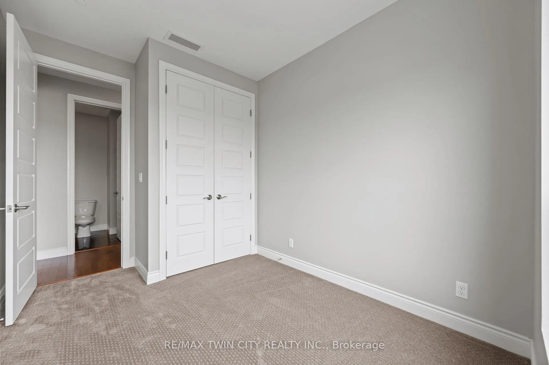 Photo 32 of Unit 704, 223 Erb Street W, Waterloo — HOMEH