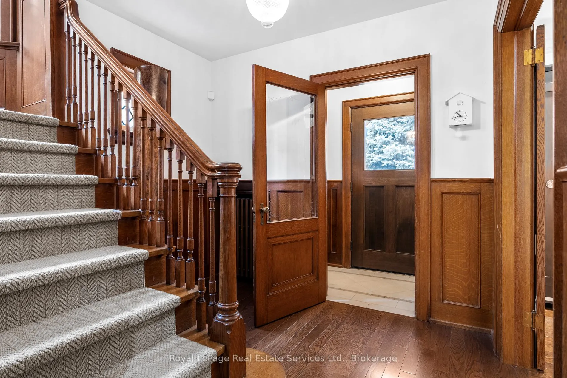 Photo 3 of 28 Thompson Avenue, Etobicoke, Stonegate-Queensway — HOMEH