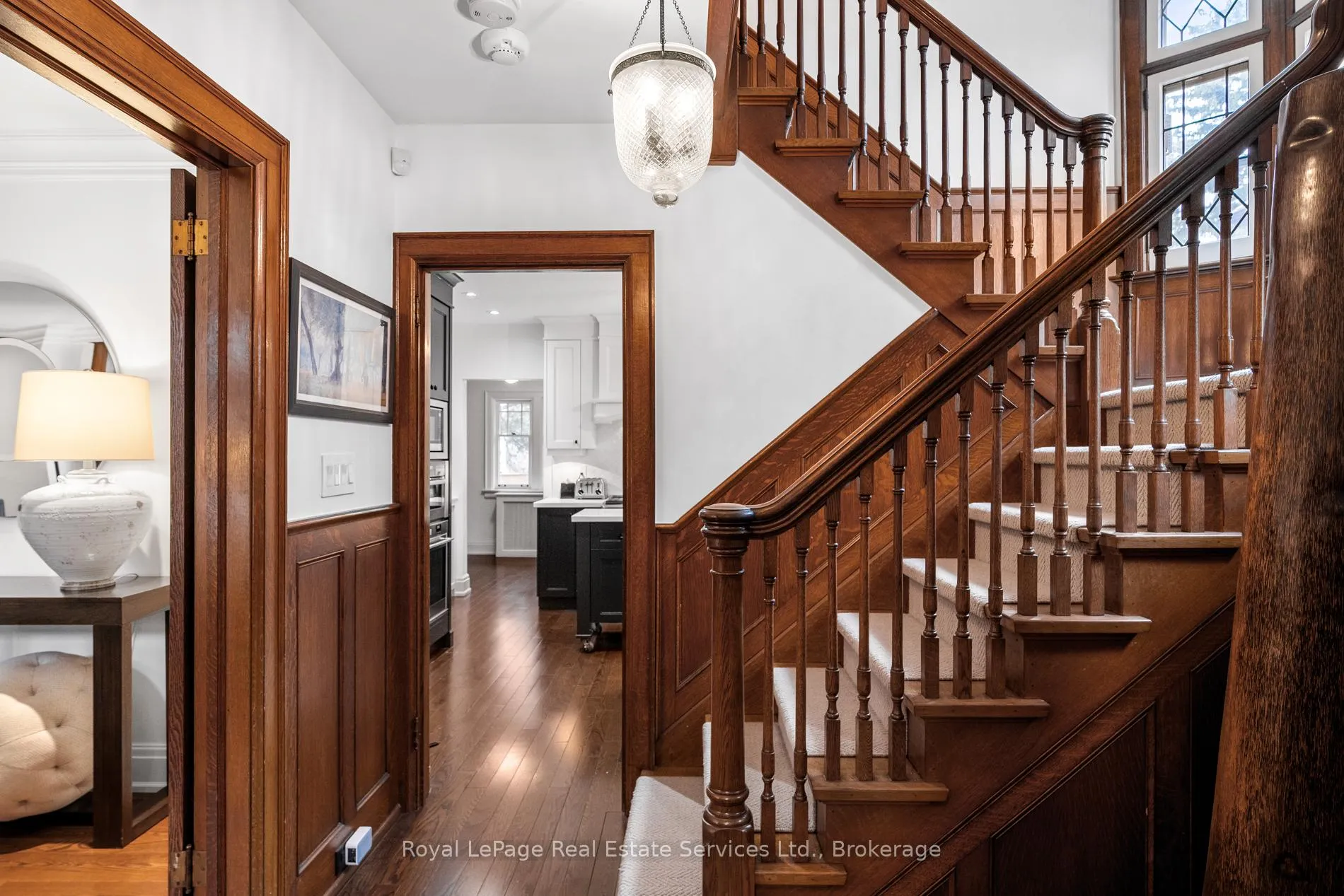 Photo 5 of 28 Thompson Avenue, Etobicoke, Stonegate-Queensway — HOMEH