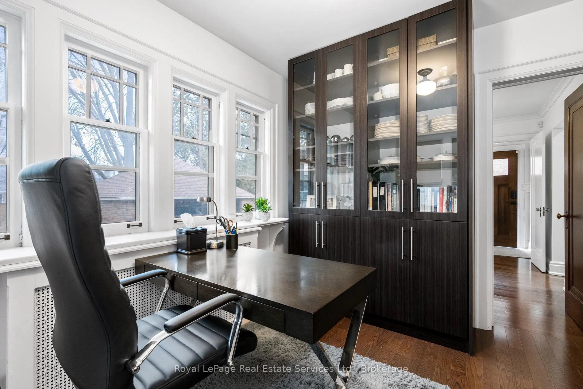 Photo 19 of 28 Thompson Avenue, Etobicoke, Stonegate-Queensway — HOMEH
